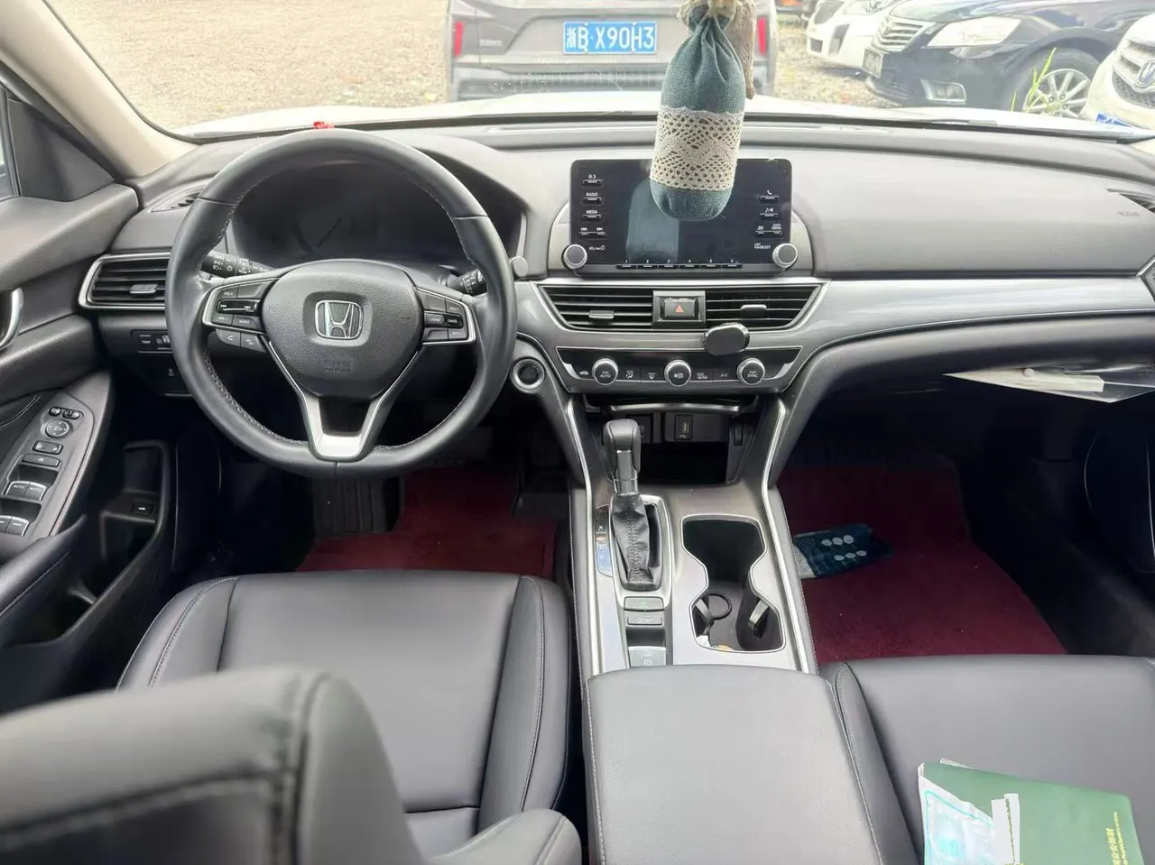 Honda 2021 10th Generation Accord 1.5T Stepless 260TURBO Luxury Star Limited Edition Automatic Gear 3