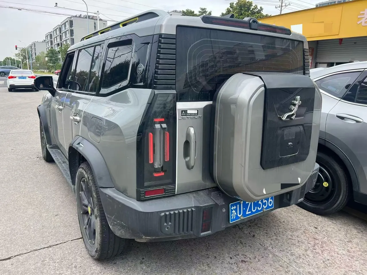Jetour 2023 Traveler 2.0T Four-Wheel-Drive Cross-Country PRO Automatic 6