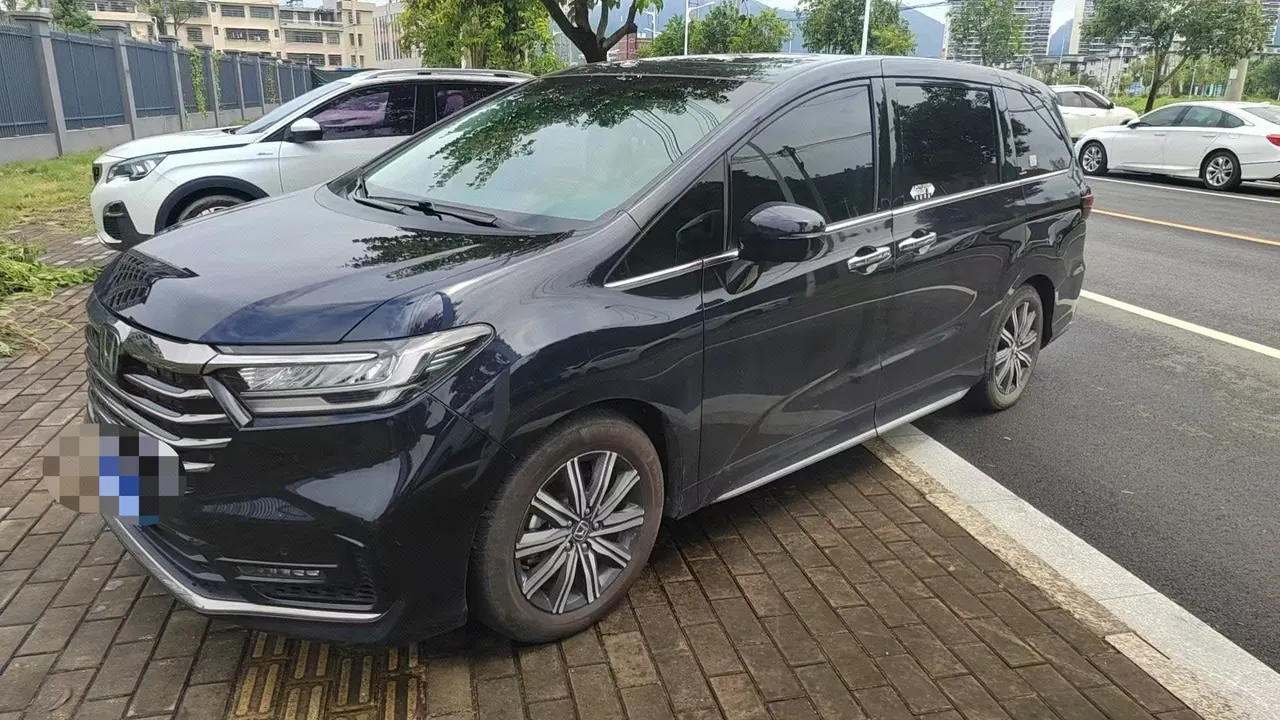 打开图片灯箱:Honda 2022 Odyssey Hybrid 2.0 Stepless Sharp and Leading Edition Automatic Gear