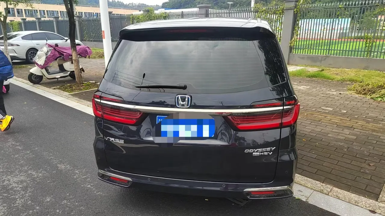 Honda 2022 Odyssey Hybrid 2.0 Stepless Sharp and Leading Edition Automatic Gear 5