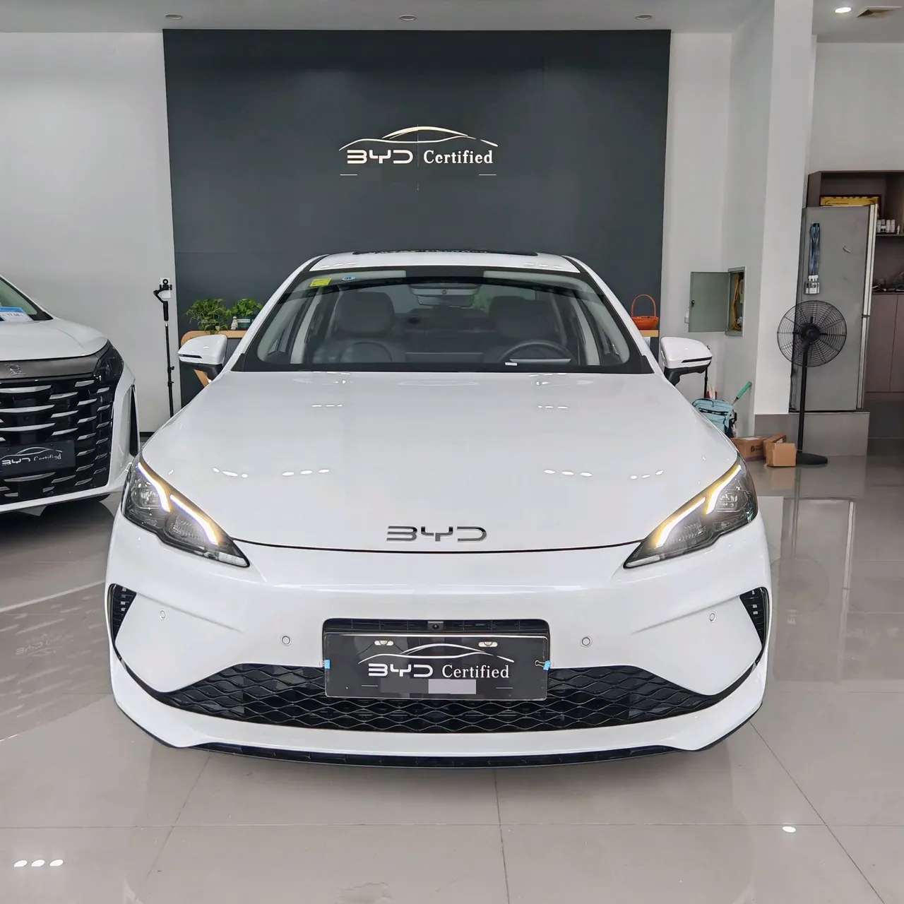 BYD 2025 seals 05 DM-i 1.5 stepless smart driving version 120KM flagship automatic gear 2