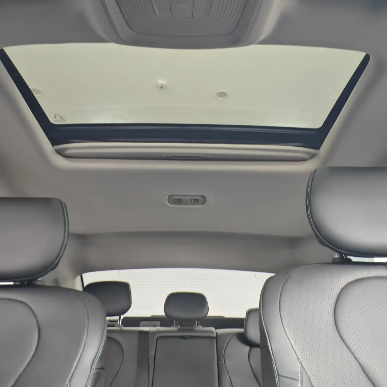 BYD 2025 seals 05 DM-i 1.5 stepless smart driving version 120KM flagship automatic gear 5