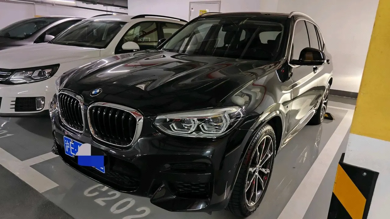 Open image lightbox: BMW 2021 X3 xDrive30i 2.0T Leading M Sports Suit Automatic Gear