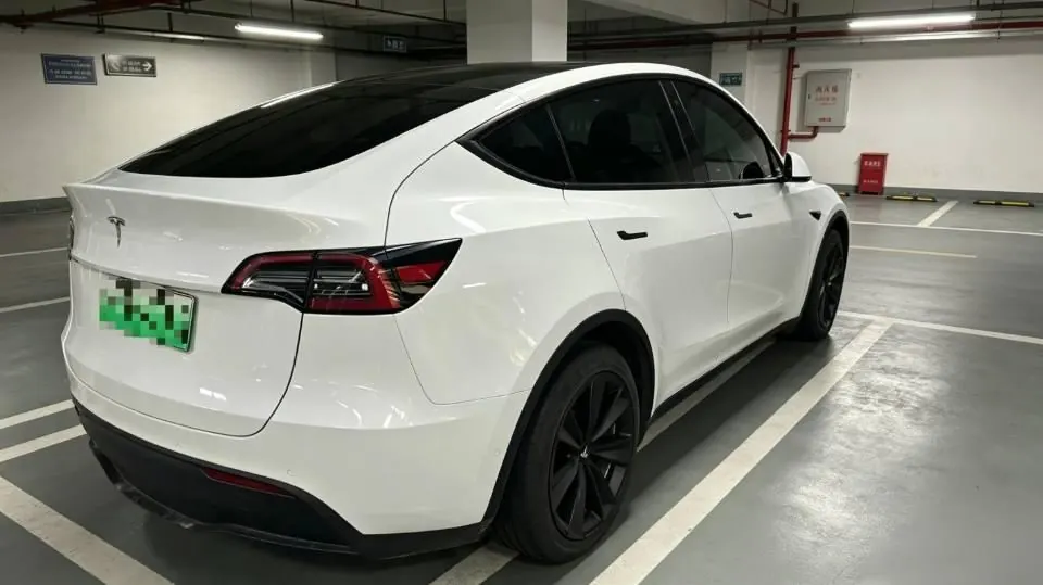 Tesla 2021 Model Y Standard Endurance Rear Drive Automatic Gear 5