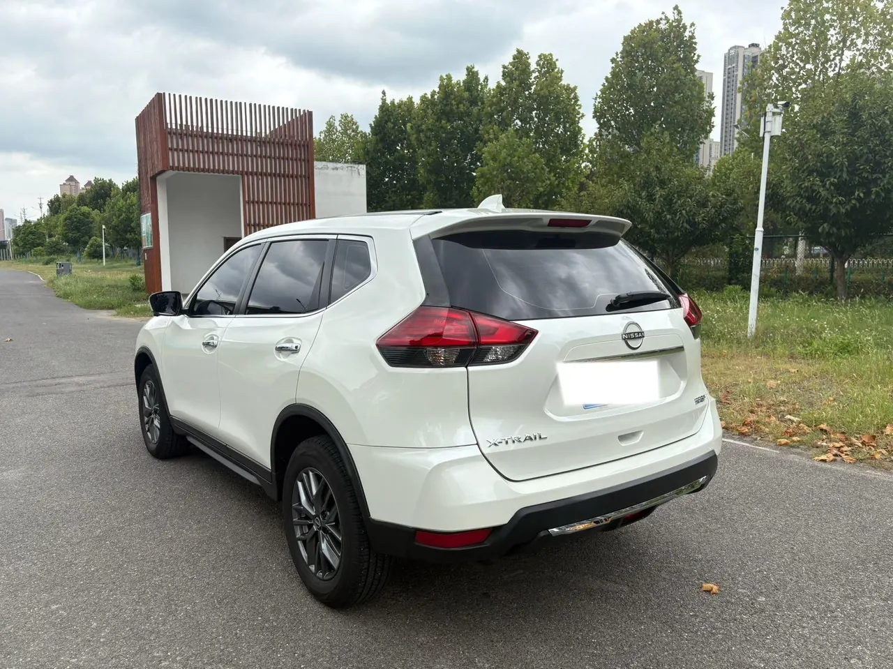 Nissan 2025 Qijun Honor 2.0 Stepless Two-Drive Leading Edition Automatic Transmission 6