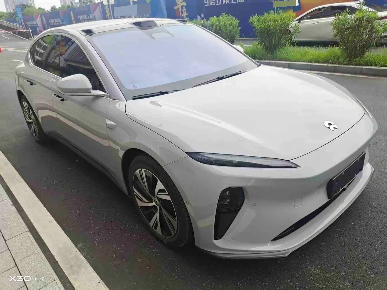 NIO 2024 ET5 75kWh automatic gear 3