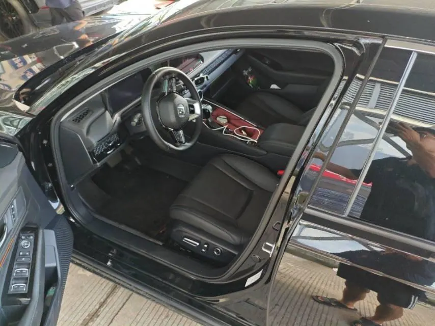 Honda 2025 11th Generation Accord 1.5T Stepless 260TURBO Premium Edition Automatic Gear 3