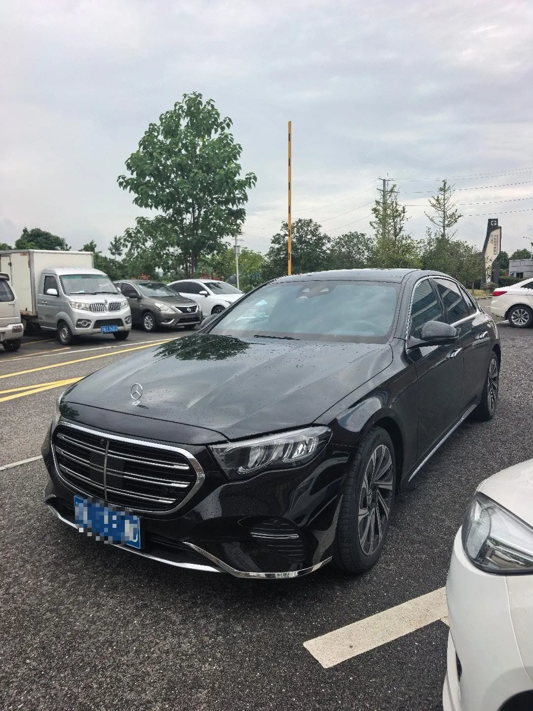 Open image lightbox: Mercedes Benz E Class 2024 E 300 L 48V 2.0T Luxury Automatic Gear