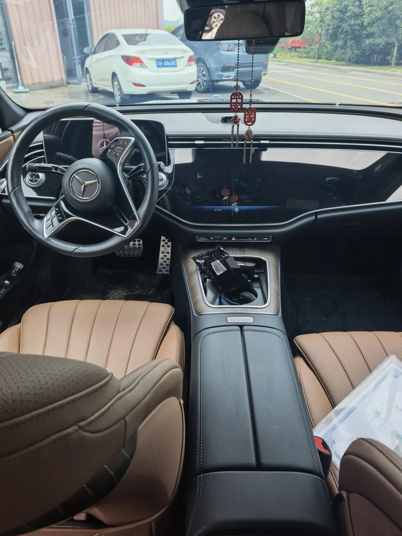 Mercedes Benz E Class 2024 E 300 L 48V 2.0T Luxury Automatic Gear 2
