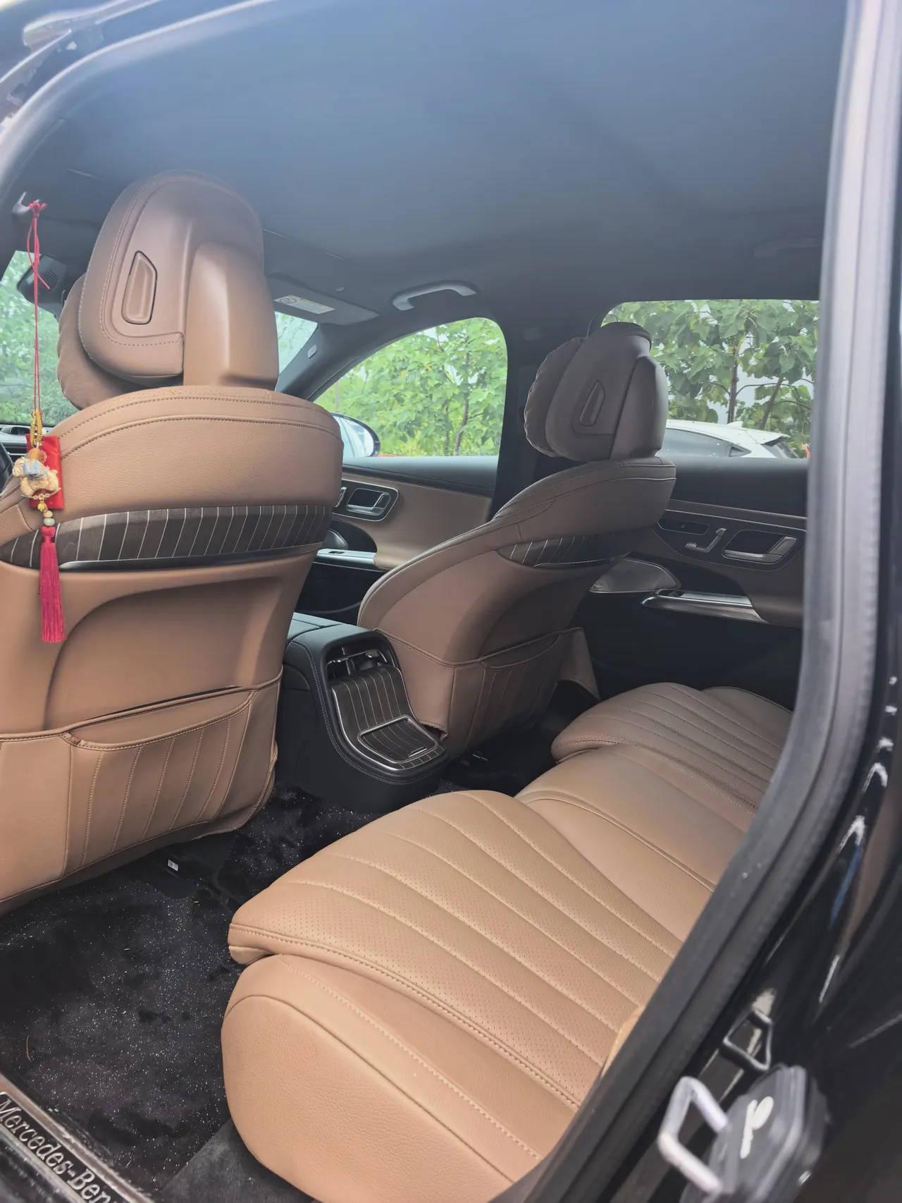 Mercedes Benz E Class 2024 E 300 L 48V 2.0T Luxury Automatic Gear 3
