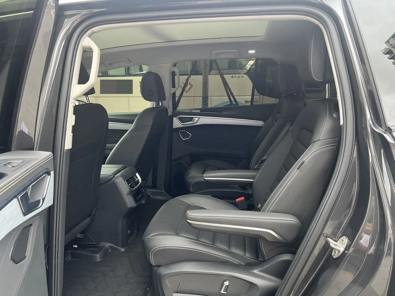 Volkswagen 2021 models of 2.0TSI 380TSI four-wheel drive luxury version of Pro automatic gear 5