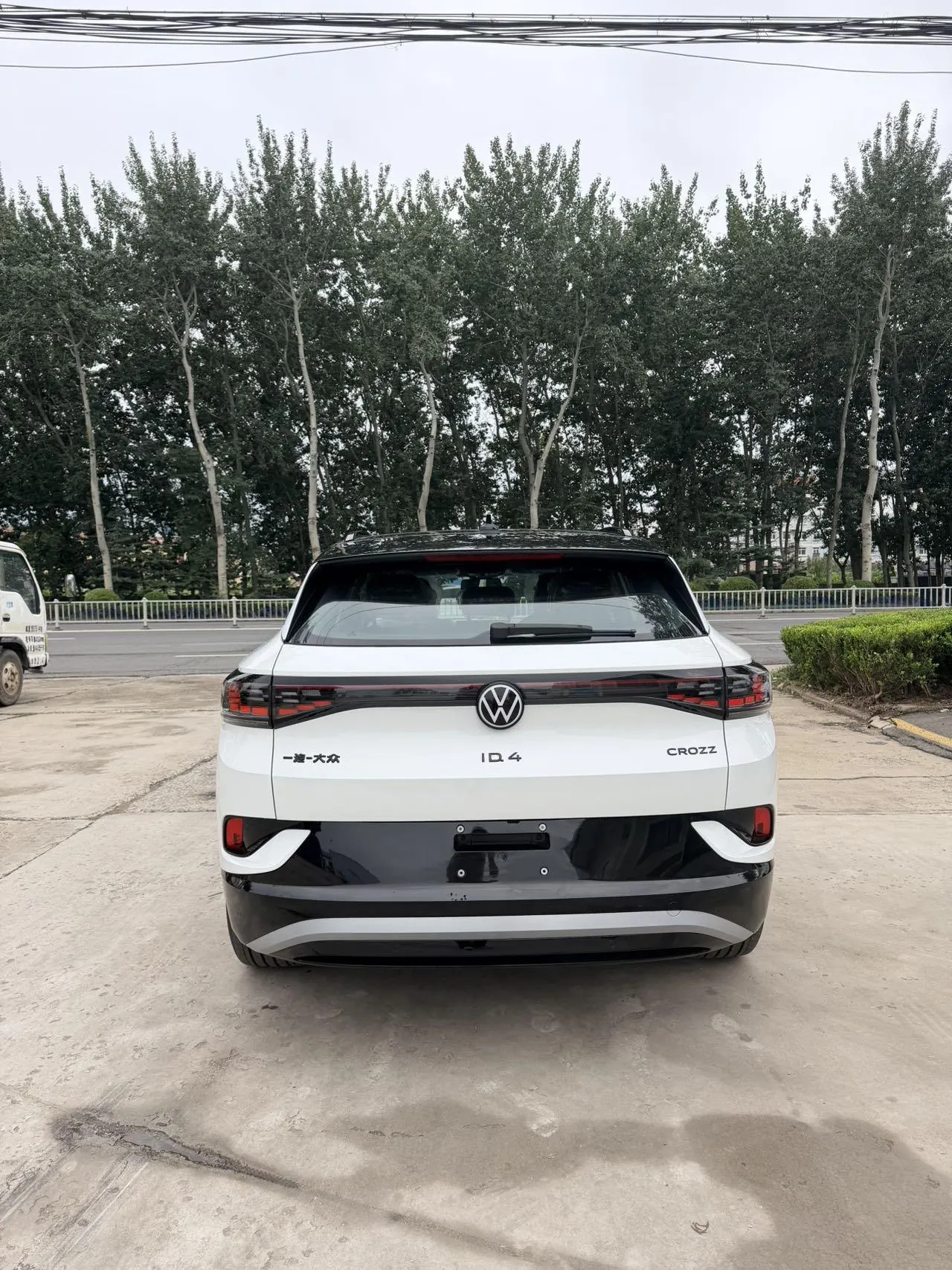 Volkswagen 2026 ID. 4 CROZZ Dark Knight PRO Edition Automatic Transmission 8