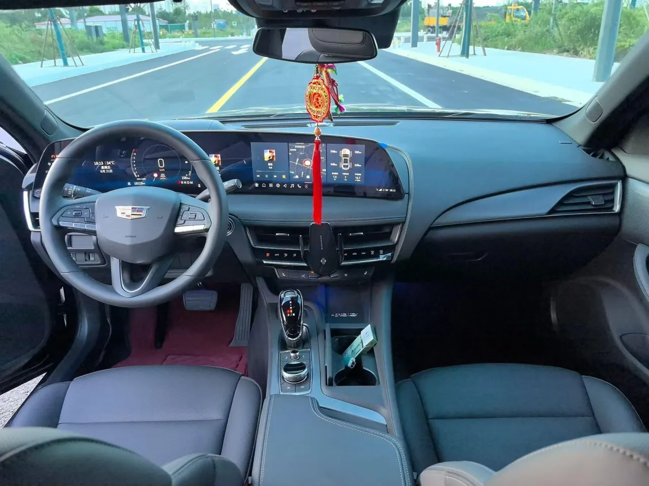 Cadillac 2025 CT5 2.0T 28T City Sports Edition Automatic Gear 5