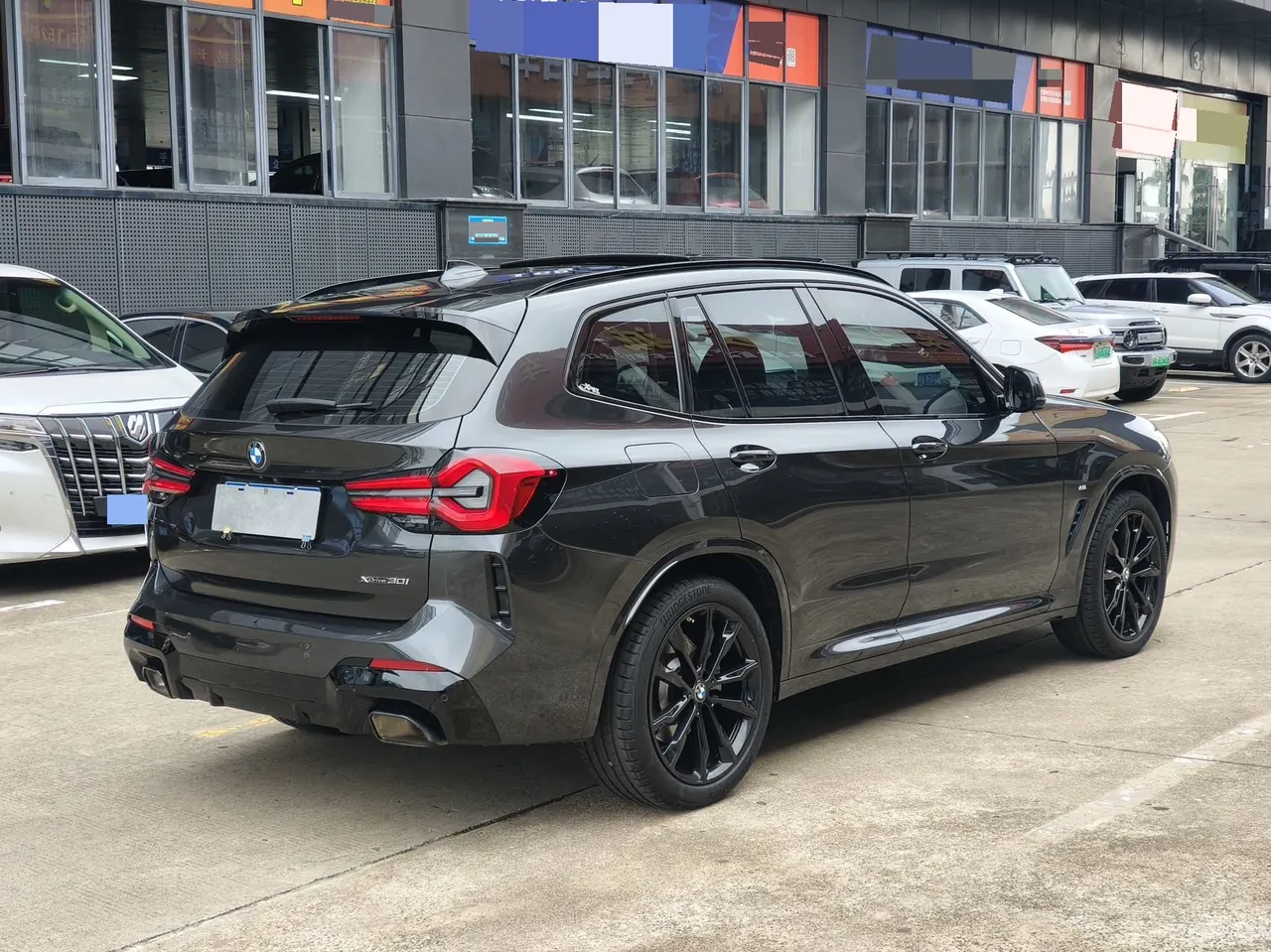BMW 2022 X3 xDrive30i 2.0T Leading M Obsidian Night Kit (Changed) Automatic Gear 9