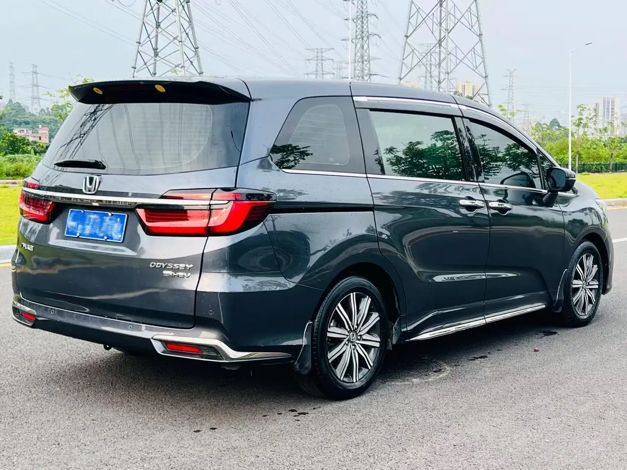 Honda 2022 Odyssey Hybrid 2.0 Stepless Sharp and Glory Edition Automatic Gear 2