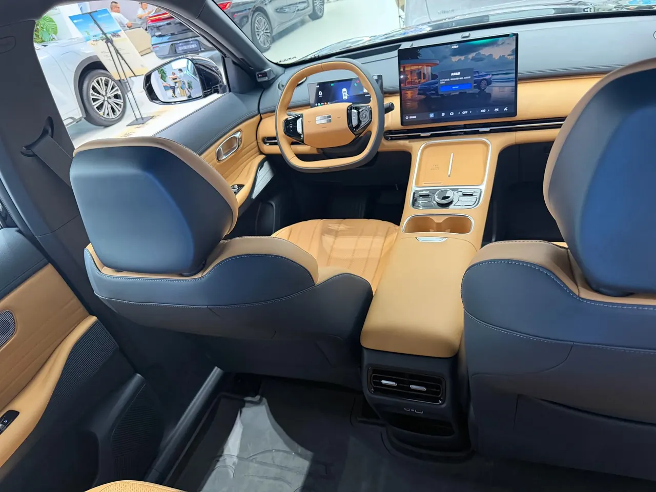 Geely Galaxy 2026 Starship 7 EM-i 1.5 135km Pilot Edition Automatic Gear 6