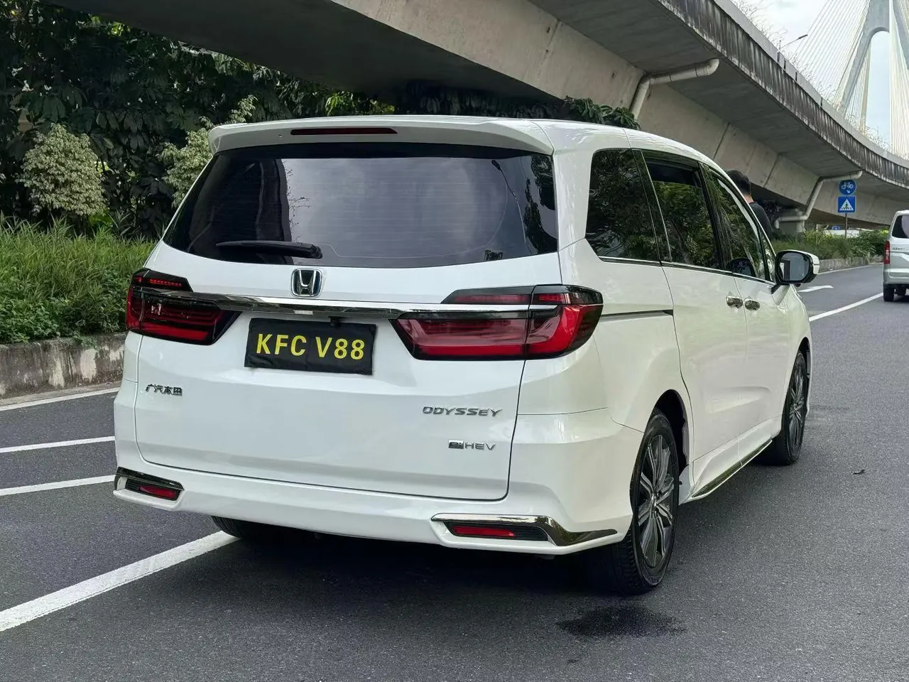 Honda 2022 Odyssey Hybrid 2.0 Stepless Sharp and Pleasant Edition Automatic Gear 4