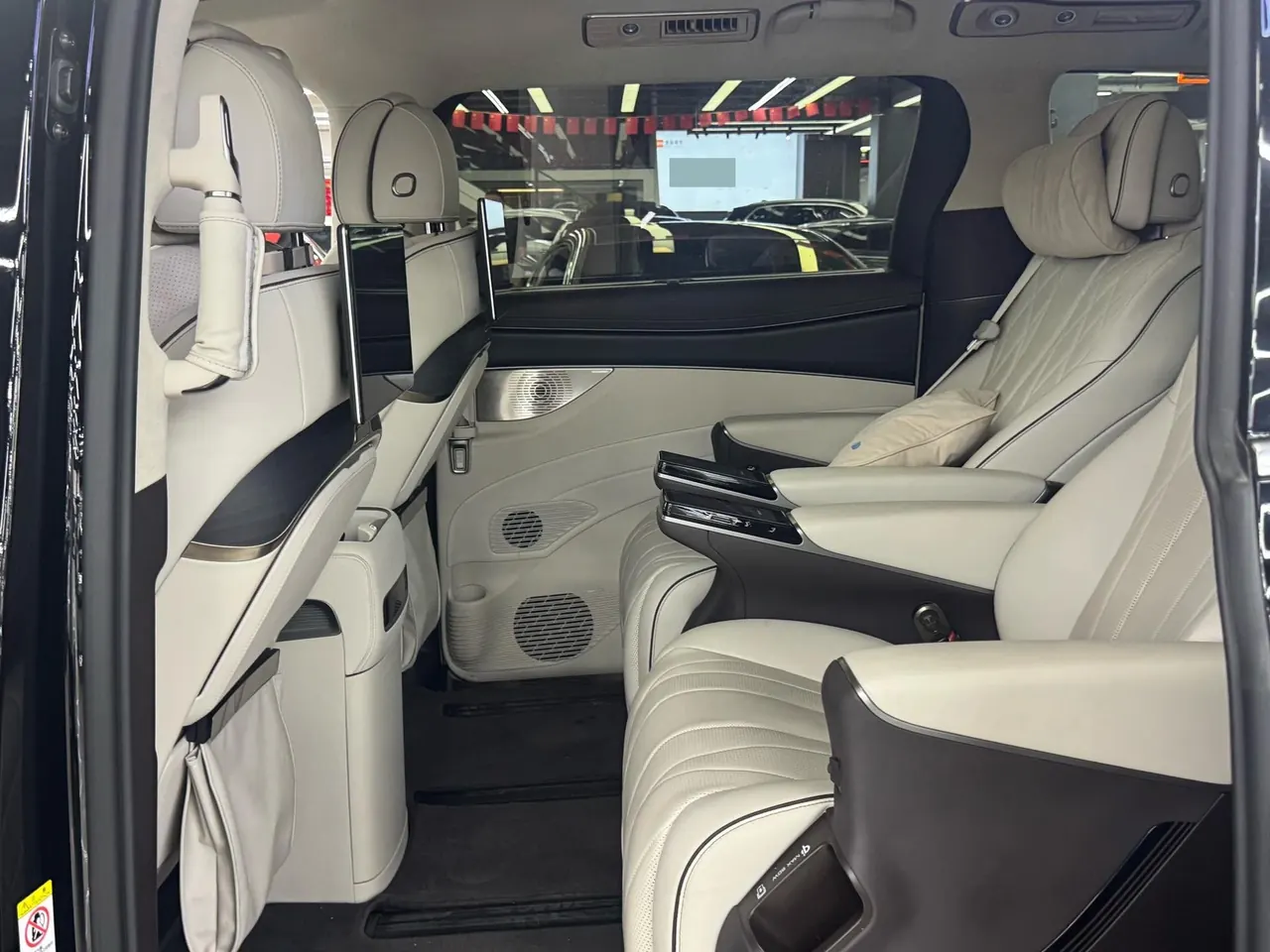Denza 2024 Denza D9 DM-i 1.5T stepless 980 four-wheel drive flagship automatic gear 7