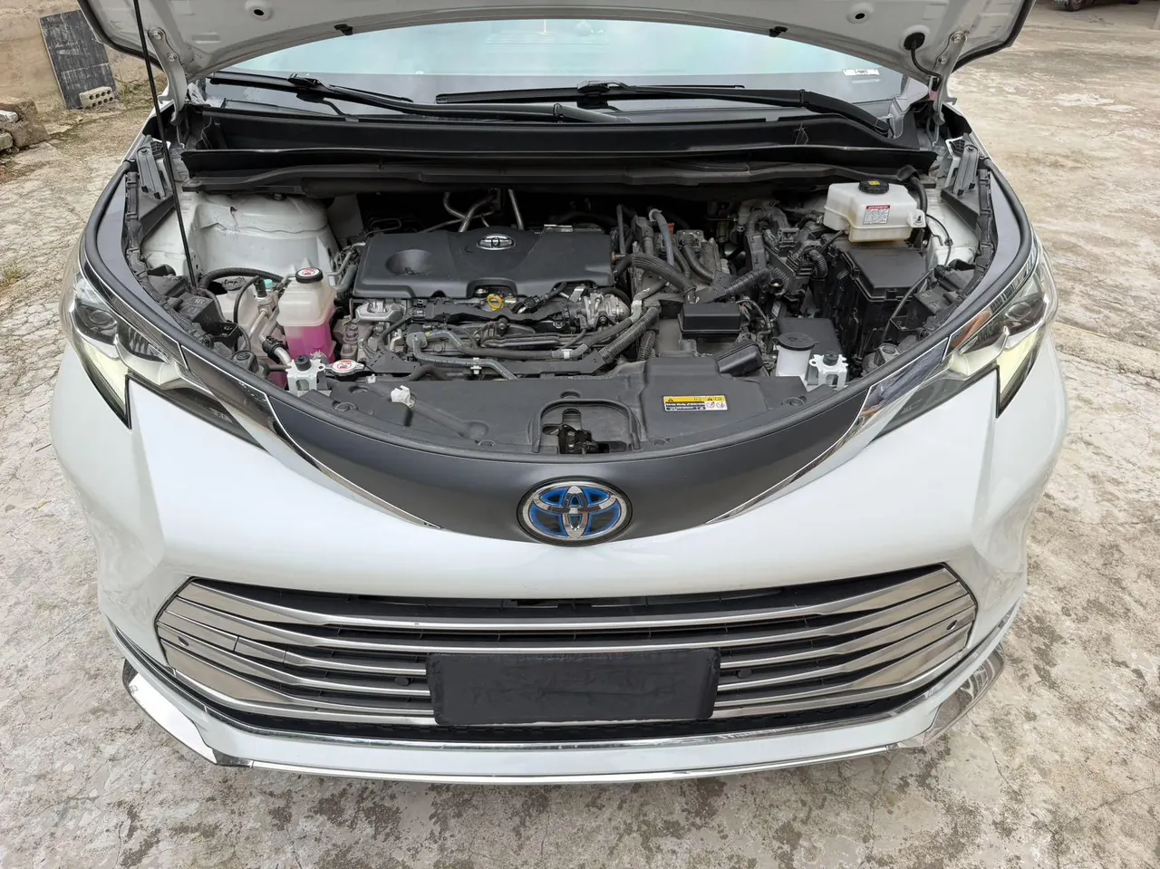 Toyota 2023 Sana 2.5 Stepless Comfort Edition Automatic Gear 15