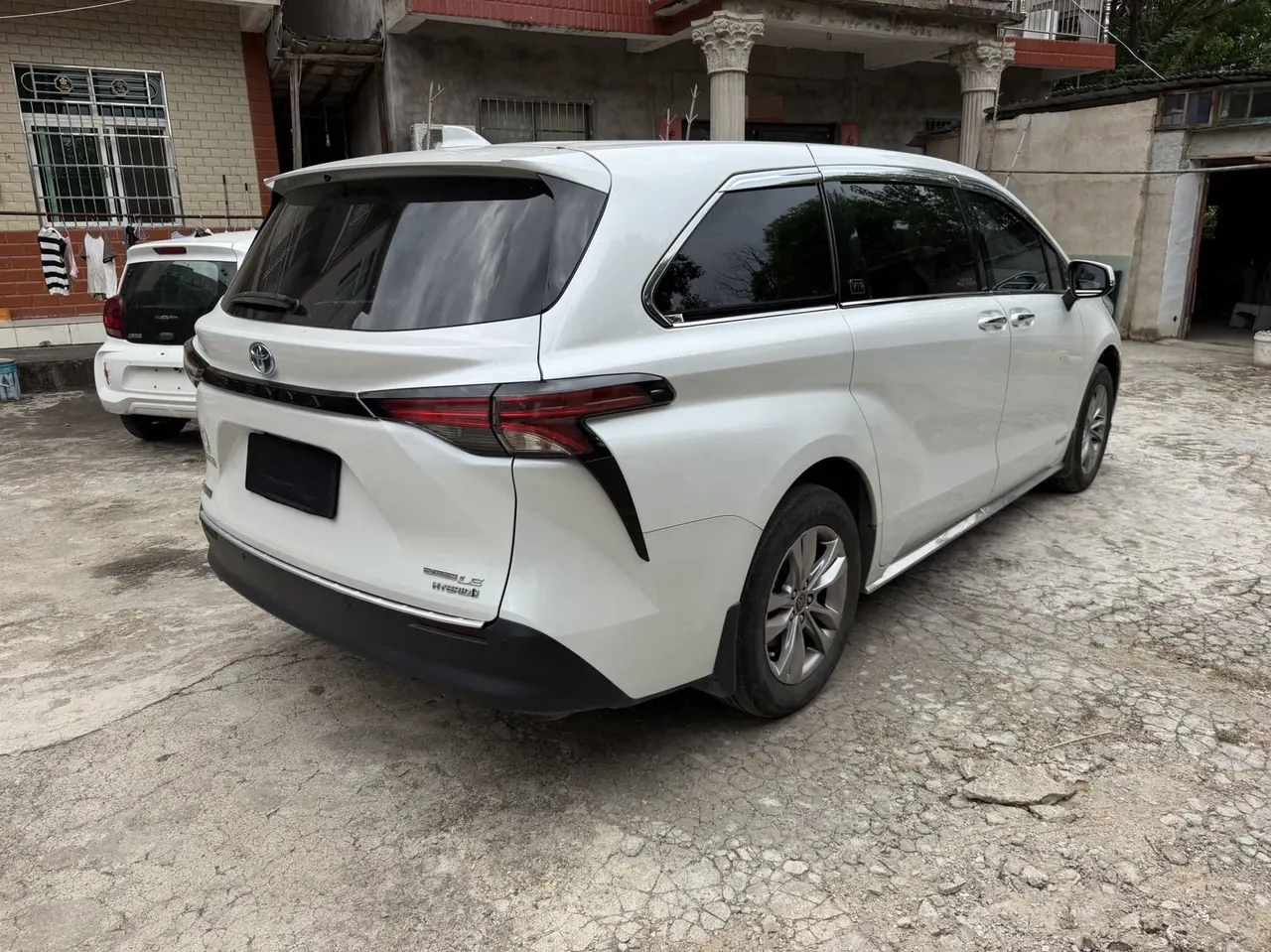 Toyota 2023 Sana 2.5 Stepless Comfort Edition Automatic Gear 4
