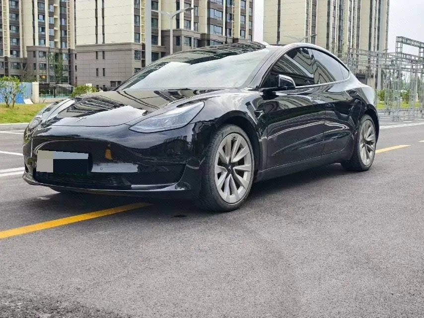 打开图片灯箱:Tesla 2022 Model 3 rear-wheel drive version of automatic transmission