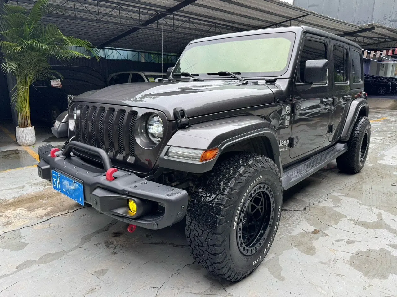 Jeep herdsman (imported) 2021 herdsman 2.0T Sahara four-door automatic gear - View 1