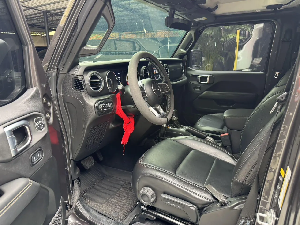 Jeep herdsman (imported) 2021 herdsman 2.0T Sahara four-door automatic gear 4