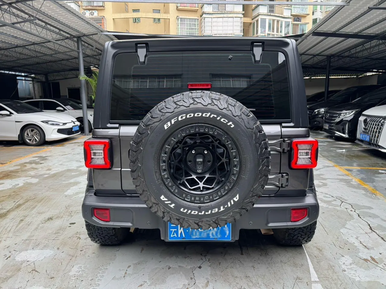Jeep herdsman (imported) 2021 herdsman 2.0T Sahara four-door automatic gear 8