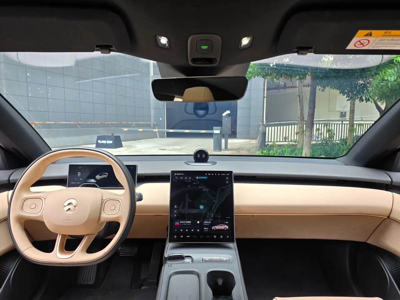 NIO 2022 ET5 75kWh automatic gear 4