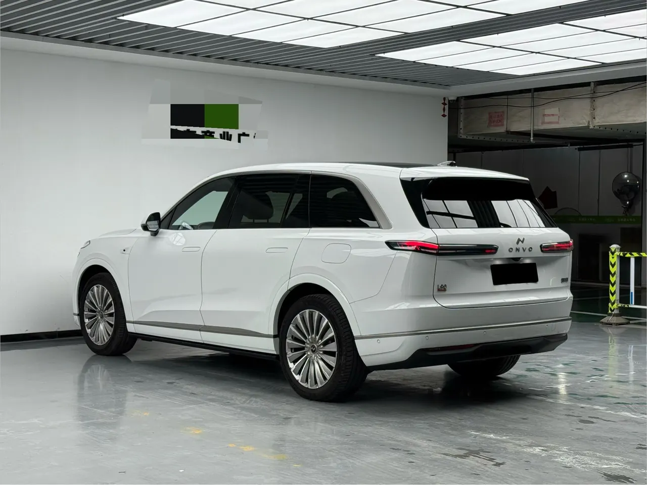 ONVO 2025 L90 Ultra Six‑Seater Automatic 6