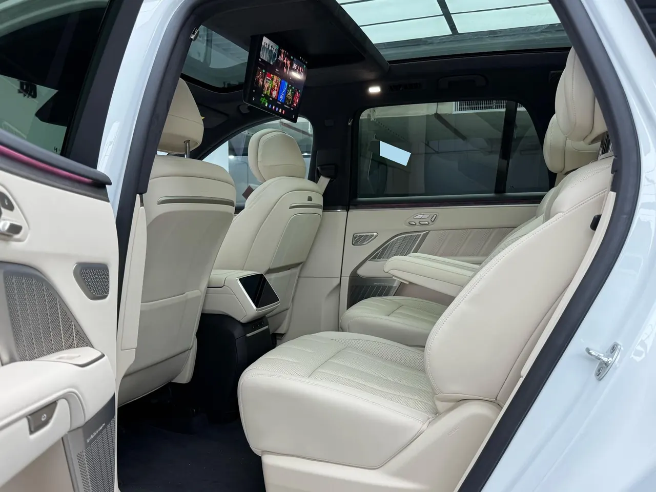 ONVO 2025 L90 Ultra Six‑Seater Automatic 9
