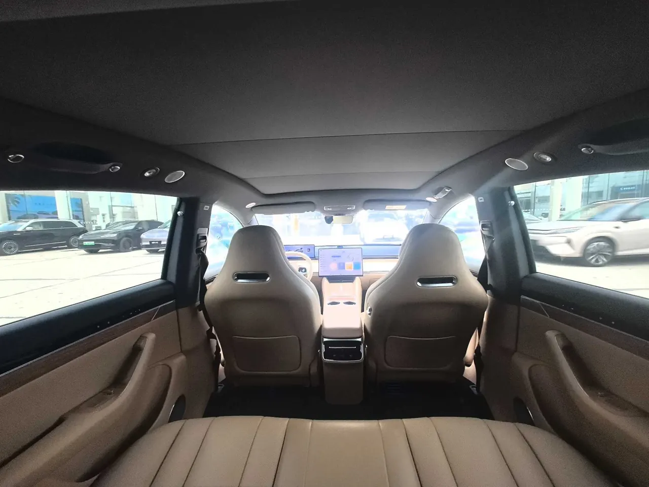 Intellectual 2025 R 7 331km Ultra Automatic Gear 6