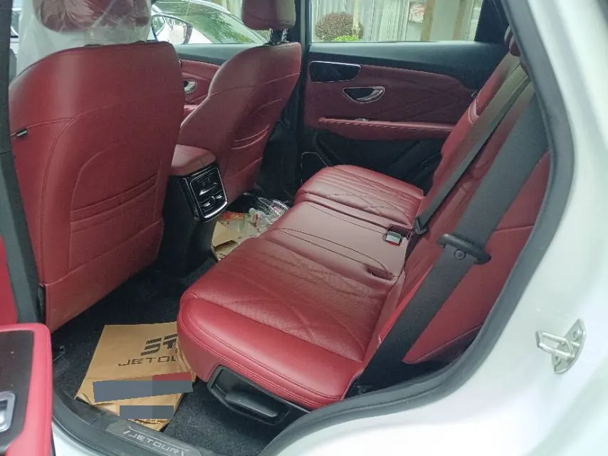 Jetour 2026 X70 PLUS 1.5T Elite 7-seat Automatic Gear 8