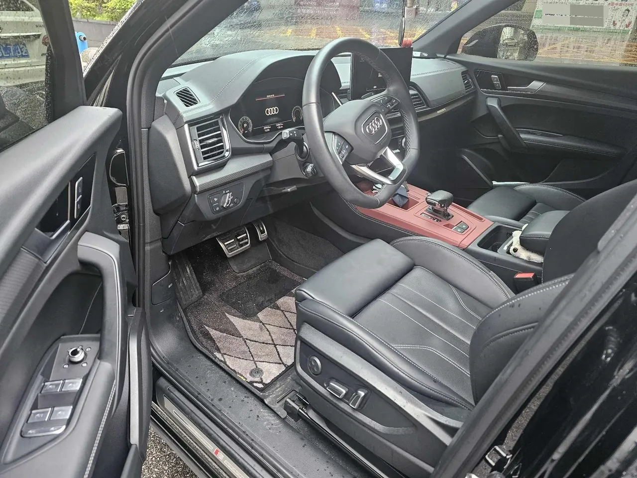 Audi 2024 Q5L 2.0TFSI 45TFSI luxury dynamic automatic transmission 4