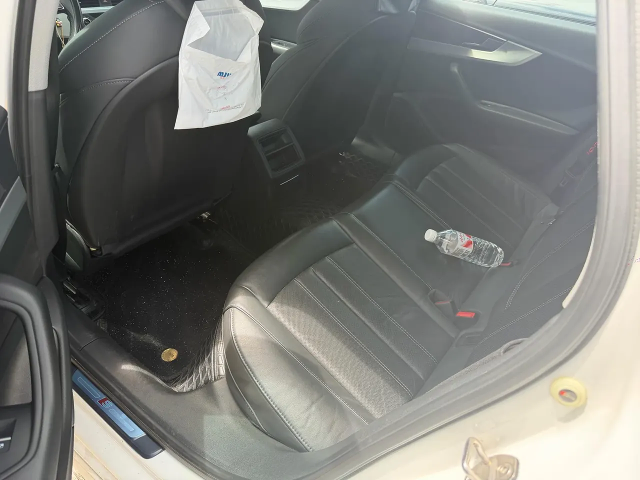 Audi 2022 A4L 2.0TFSI 35TFSI Fashion Dynamic Automatic 3