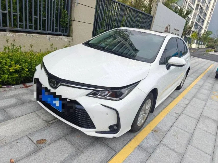 打开图片灯箱:Toyota 2021 corolla 1.2T stepless elite PLUS version of automatic gear
