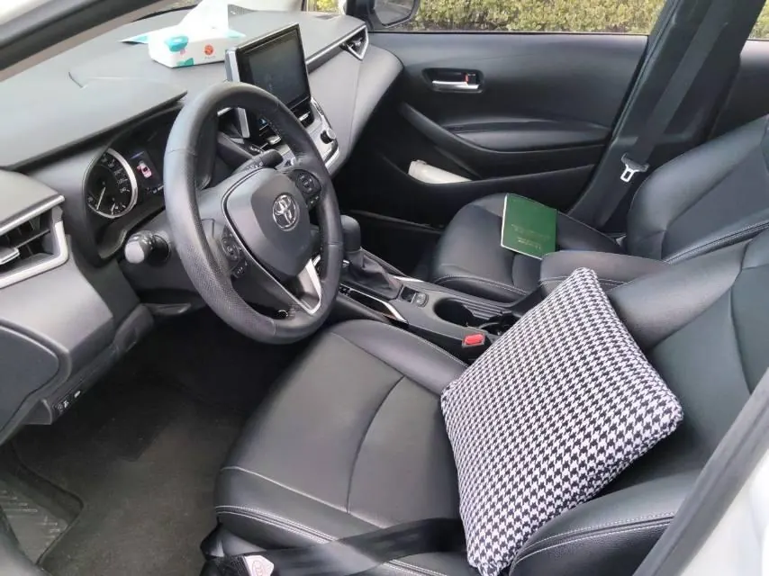 Toyota 2021 corolla 1.2T stepless elite PLUS version of automatic gear 2