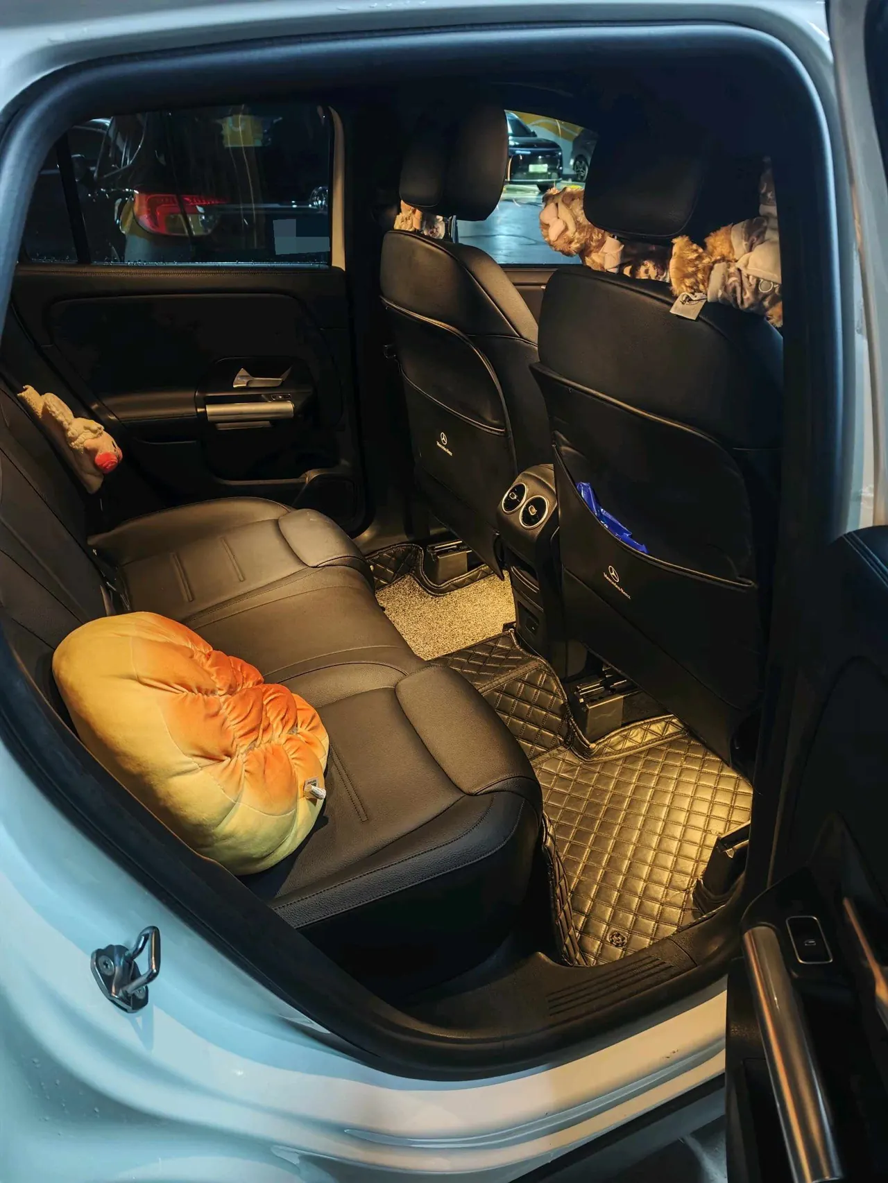 Mercedes Benz 2022 GLA 200 1.3T (modified) automatic gear 6