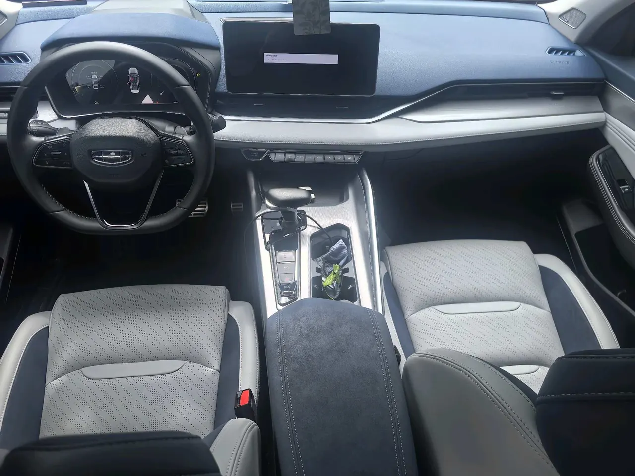 Geely 2021 xingrui 2.0T distinguished model (modified) automatic gear 4