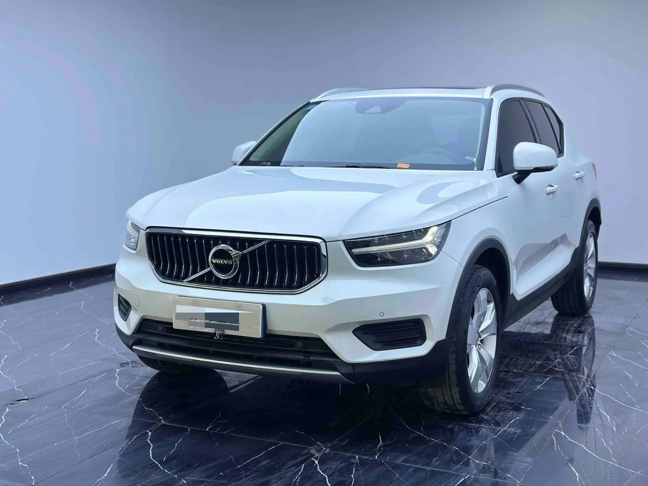 Open image lightbox: Volvo 2021 XC40 2.0T T4 four-wheel drive smart fashion version of automatic gear