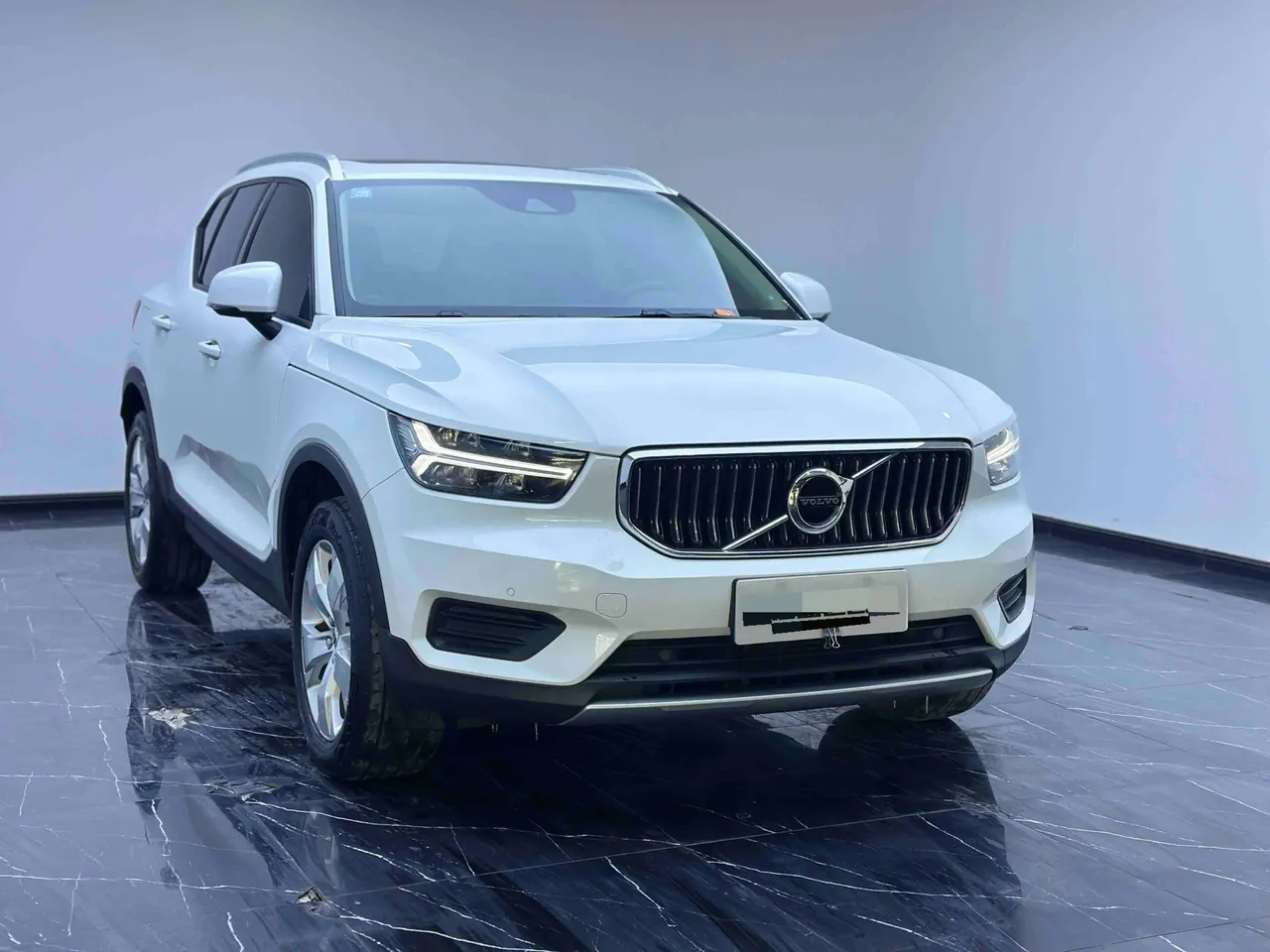 Volvo 2021 XC40 2.0T T4 four-wheel drive smart fashion version of automatic gear 3