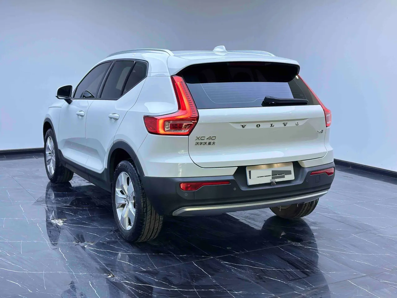 Volvo 2021 XC40 2.0T T4 four-wheel drive smart fashion version of automatic gear 6