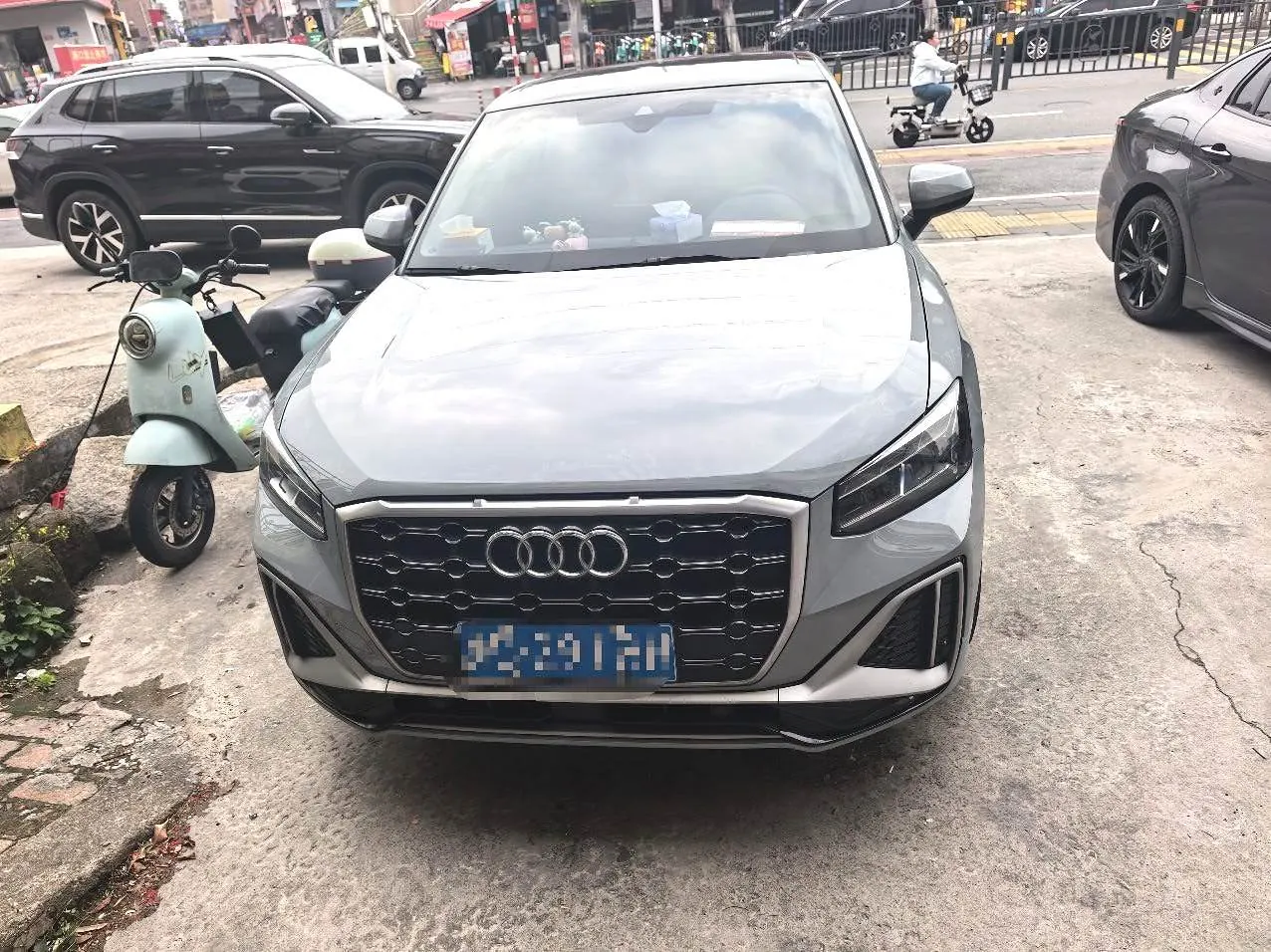 Audi 2024 Q2L 1.5TFSI 35TFSI Fashion Dynamic Automatic 2