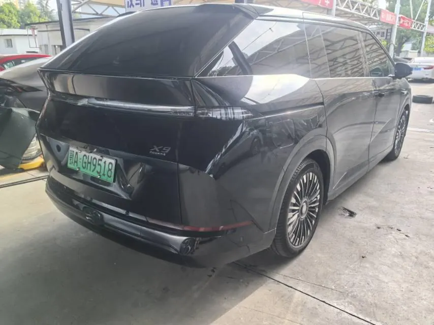 Xpeng 2026 X9 1602 Ultra Automatic 7
