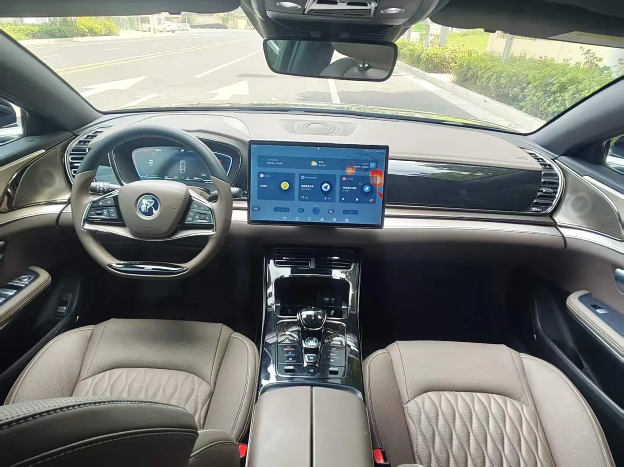 BYD 2022 Han DM-i 1.5T stepless 121KM noble automatic gear 7