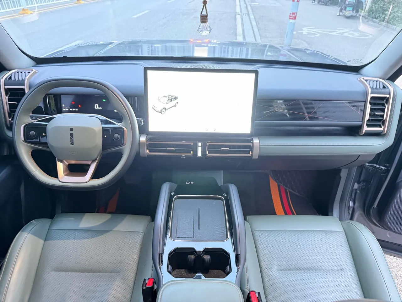 ICAR 2024 iCAR 03 401km Two-Drive Standard Advanced Automatic Gear - View 1