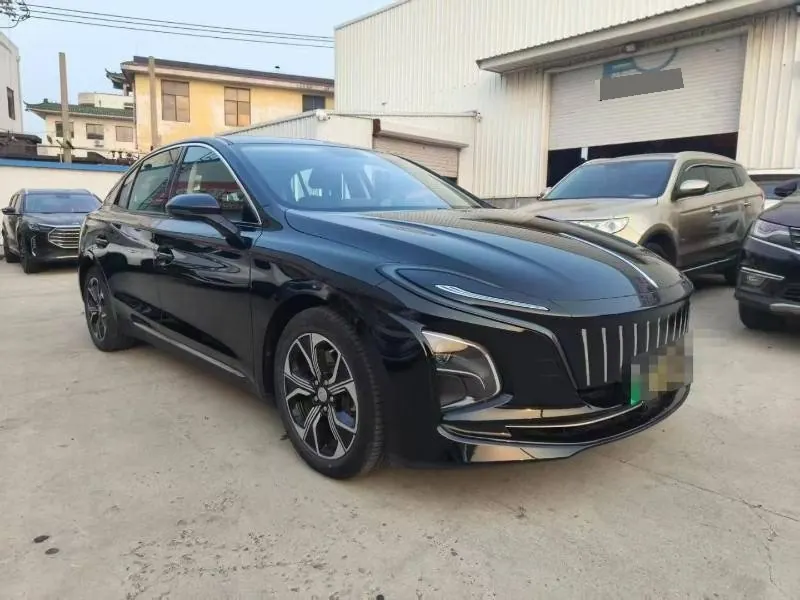 HongQi 2024 E-QM 5 450km Travel Edition Automatic Gear 6