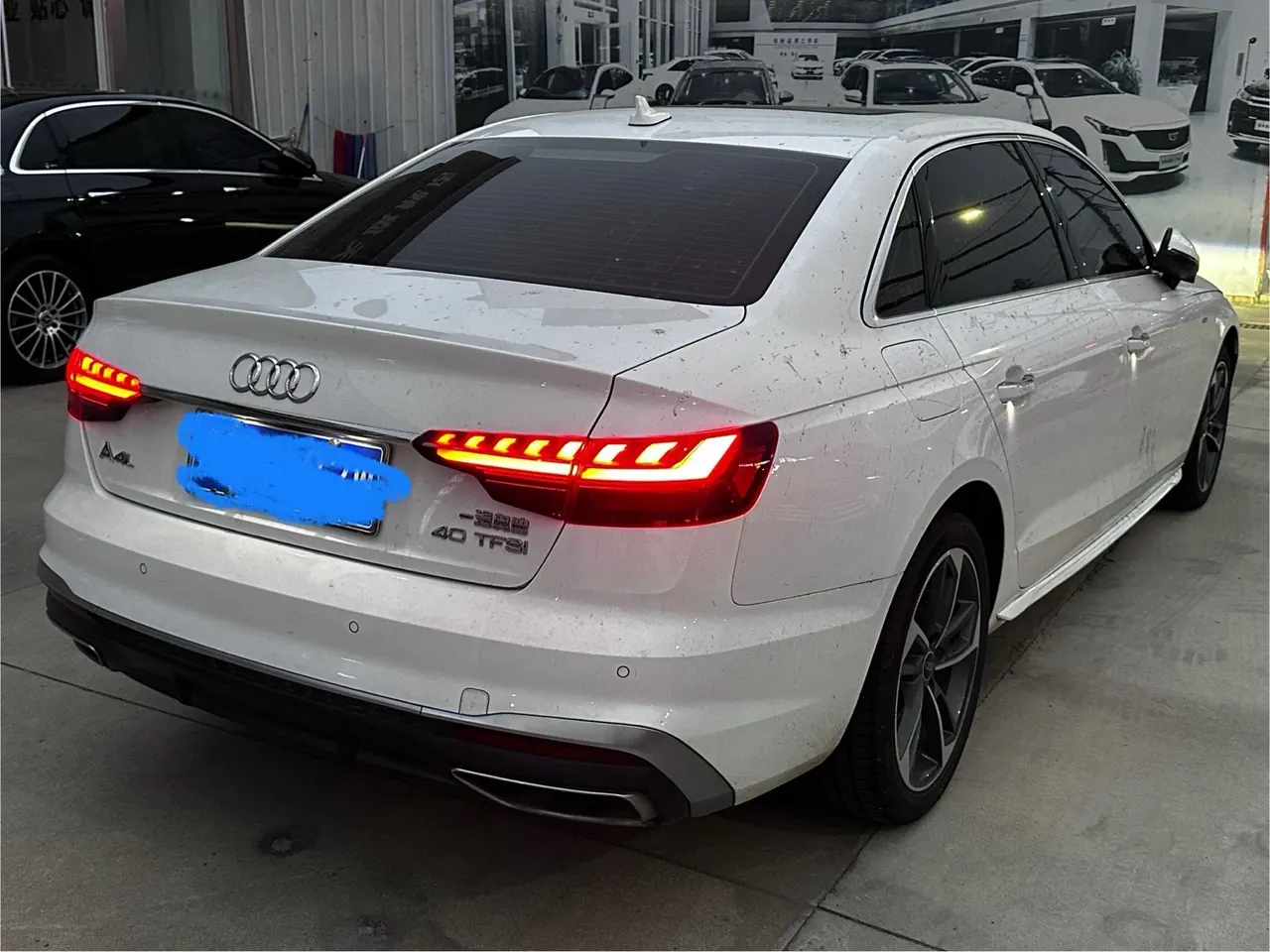 Audi 2022 A4L 2.0TFSI 40TFSI Fashion Dynamic Automatic 5