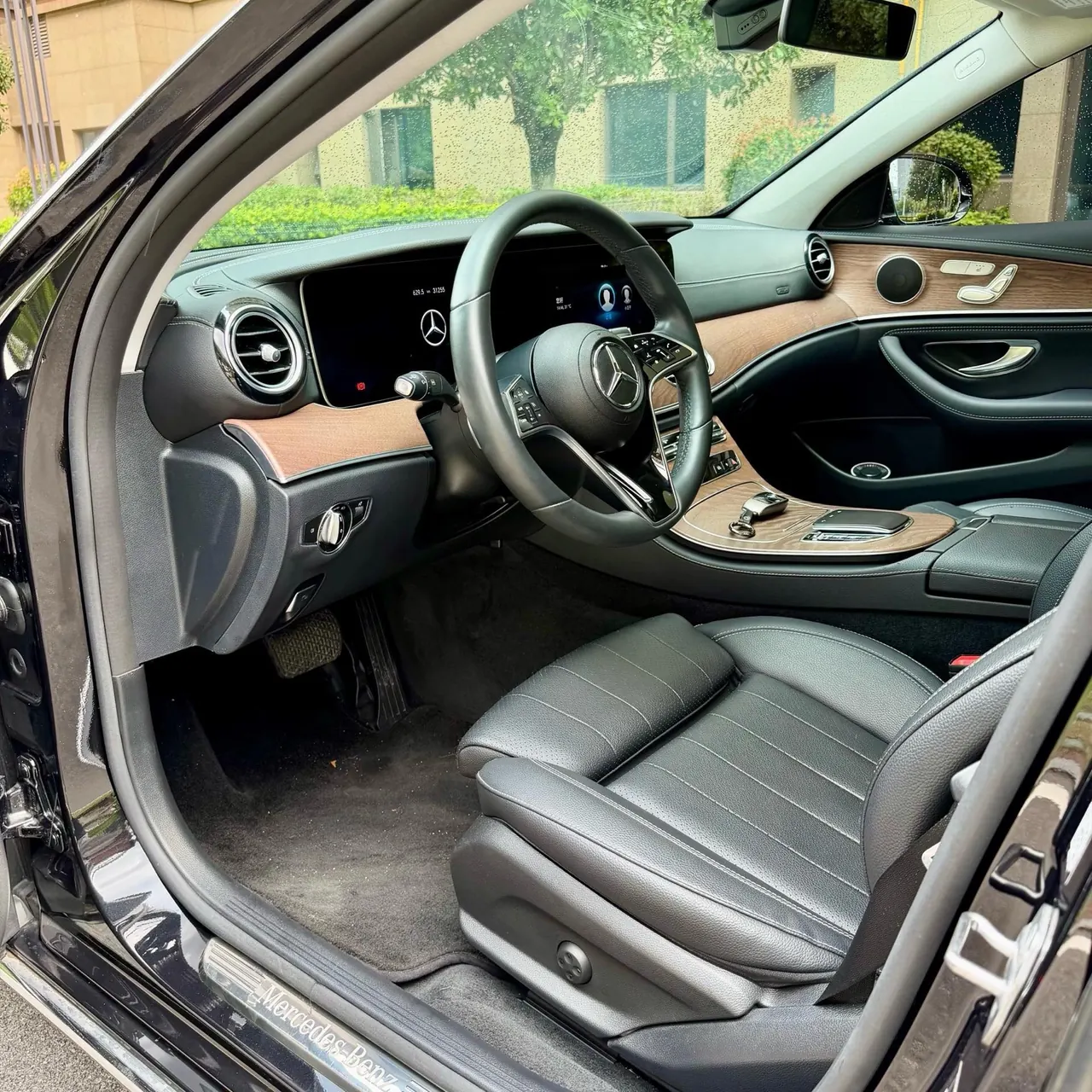 Mercedes Benz E Class 2022 E 300 L 2.0T Fashion (Change 2) Automatic Gear 7