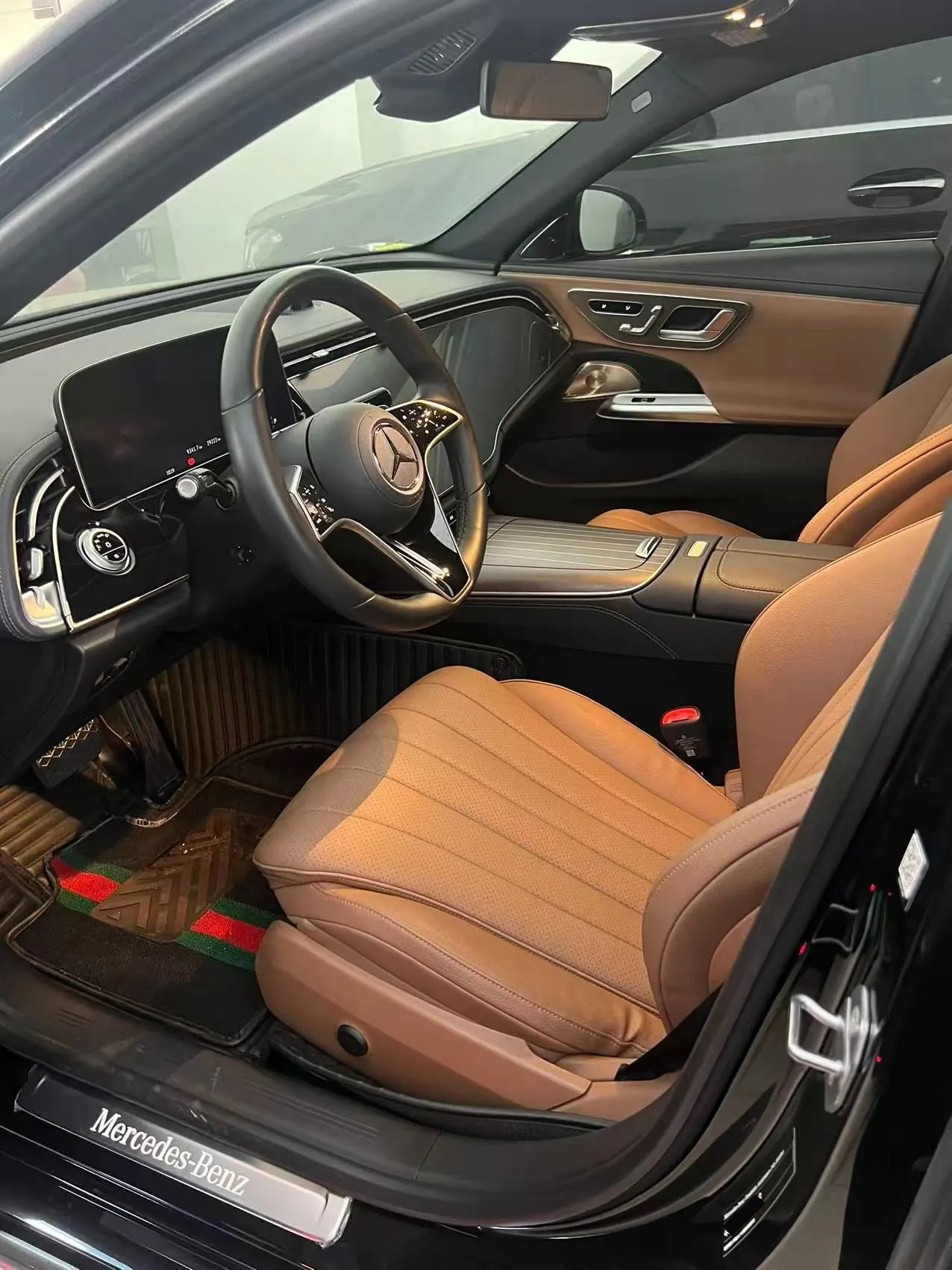 Mercedes Benz E Class 2024 E 300 L 48V 2.0T Luxury Automatic Gear 3